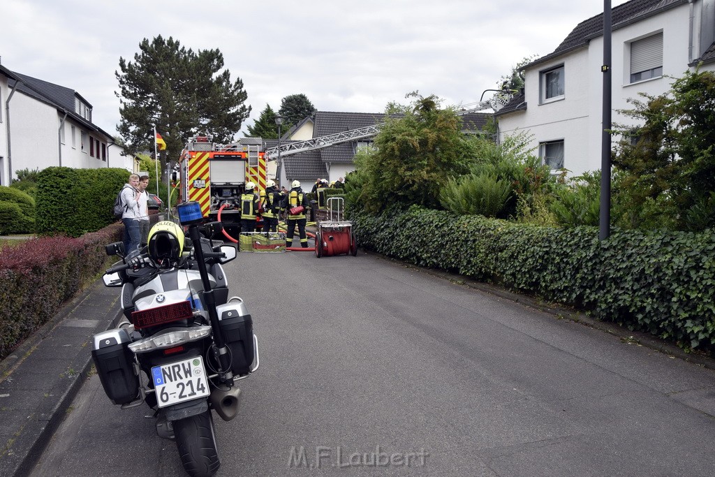 Feuer 2 Koeln Brueck Am Schildschen P01.JPG - Miklos Laubert